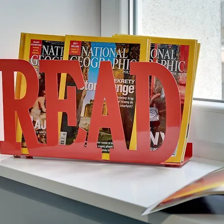 Center, Art House & Family By Downtown Apartment