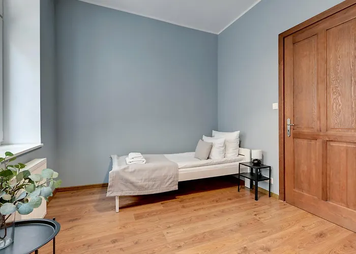 Center, Art House & Family By Downtown Apartman *